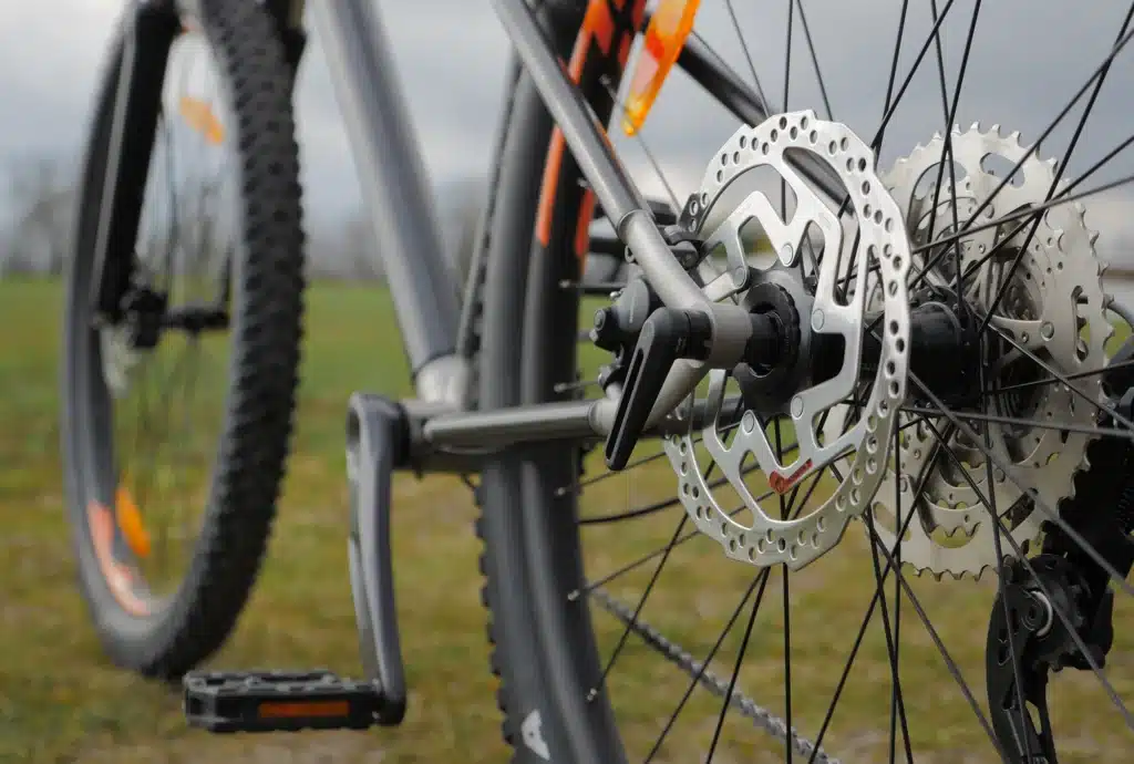 Fahrradrahmen Metall 3D-Druck Karbonrohre - Aufnahme Teil an fertigem Rad